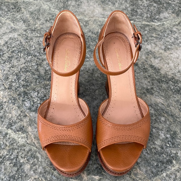Tan Wedge Sandals — Brooks Brothers - Picture 3 of 9